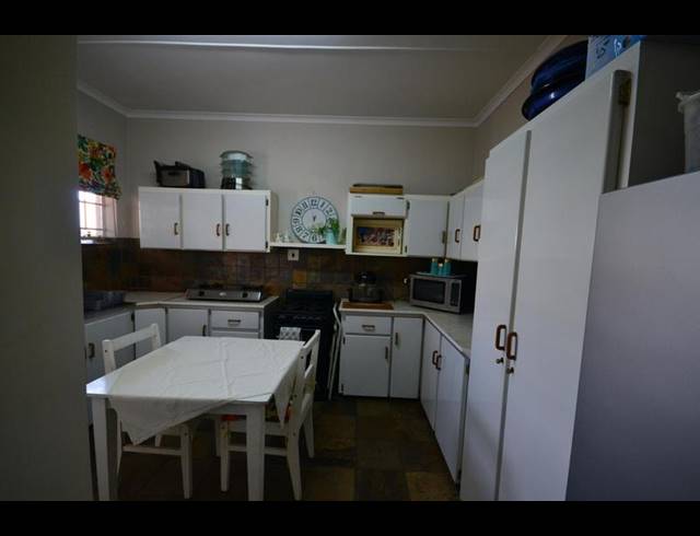 2 BEDROOM TOWNHOUSE FOR SALE IN LYDENBURG